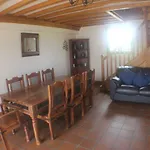 Walnut House Viré