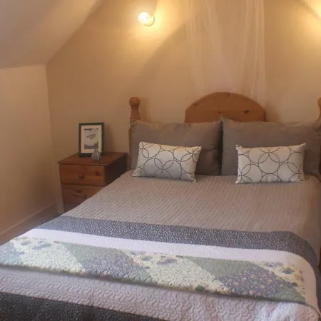 Walnut House Casa de Férias *